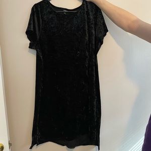 Torrid Crushed Velvet Black T-shirt dress Size 1
